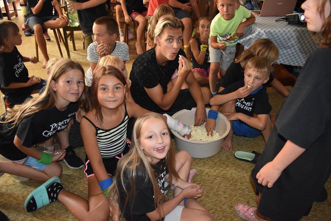 HONBA ZA PIRATSKÝM POKLADEM