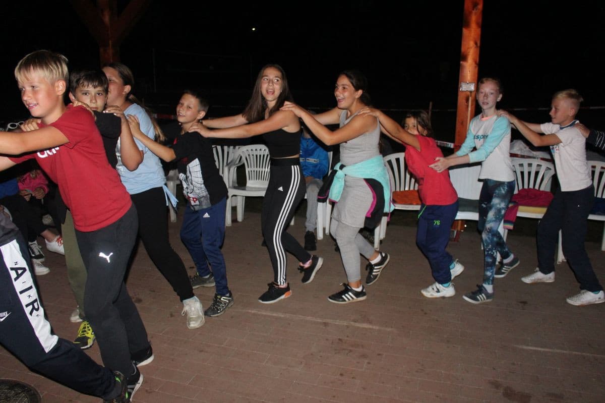 Chatový tábor Heroltice - KRIMINÁLKA HEROLTICE: BRATŘI VE STÍNU - fotka 4